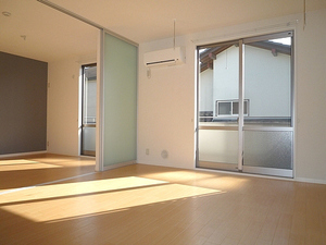 グリシーナ　参番館 202号-3