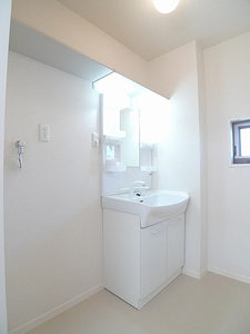 メゾンガーネット 202号-10