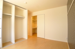 アルフラットおおたかの森弐番館 102号-3