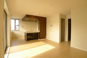 レジデンスヒルズ 110号-3