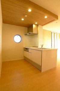 レジデンスヒルズ 201号-5