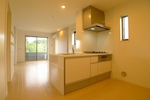 ヴェルデおおたかの森 Ⅱ番館 302号-4