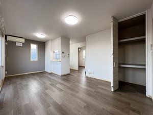 エバーブルーム 201号-3