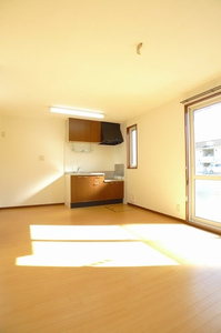 キャステル三里塚 105号-2