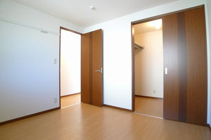 キャステル三里塚 105号-7