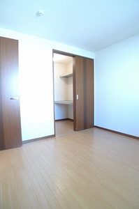 キャステル三里塚 105号-11