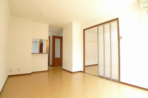 ドミールコトーＤ 101号-2