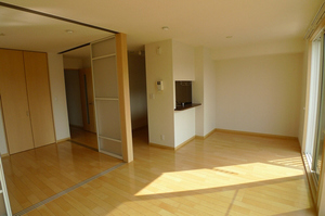 ボー・セジュールⅢ番館 206号-3