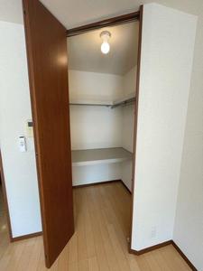 クロエ請西S棟 102号-6