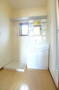 ドルチェＡ棟 203号-8