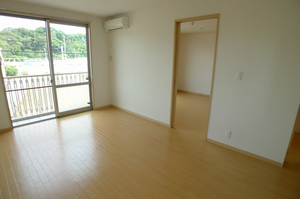 ヴィラ・デ・エスポワールＢ棟 201号-3