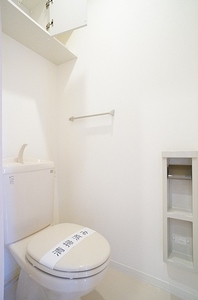 メゾン・シューネス 201号-8