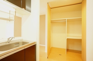 メゾン・シューネス 201号-10