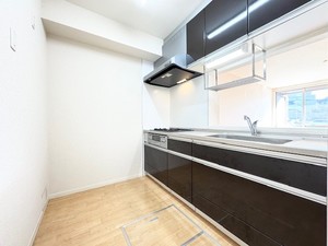 レ・クレ・ドール　アベイユ 102号-4