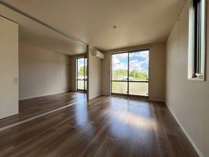 ヴィルフォーレ 102号-3