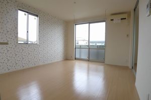 ヴィラⅡ番館 205号-2