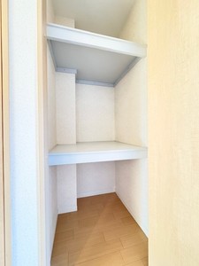 サニーフラット千葉寺 101号-11