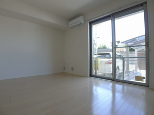 ラ　エスコンディダ 105号-2