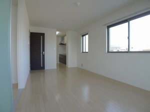 ラ　エスコンディダ 202号-3