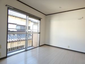 アークハイム 201号-3