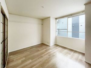 ラプラス青山 202号-3