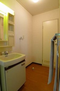 メゾンイースト初石 203号-6