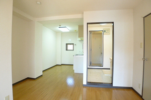 ハイツ・アザレア 201号-2