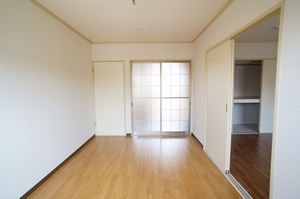 シャラハイツ 203号-3