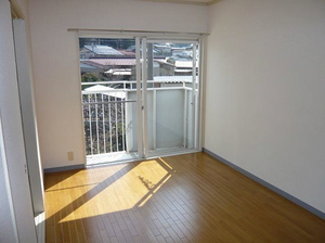 フレグランスＫＥＮ 202号-2