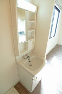 アド・ザックス本城Ｂ 201号-11