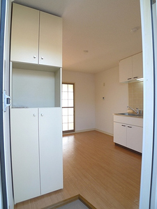 サンコーポ六高台 201号-3