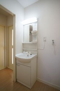 メゾン・ド・コルザ 201号-8