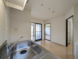 コスモコーポ黒砂 203号-6