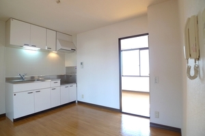 グリーンヒルコートＣ 201号-2