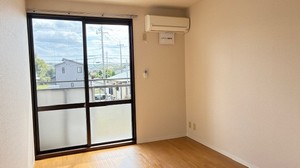 メゾンフラットハナブサ 205号-2
