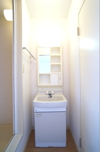 ラプラス中峠Ａ 203号-8