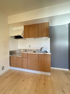 美郷パークハイツ 202号-3