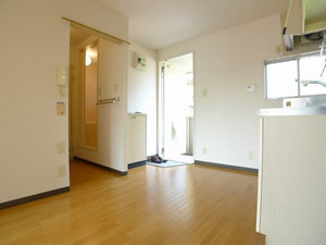 コートビレッジＢ 205号-4