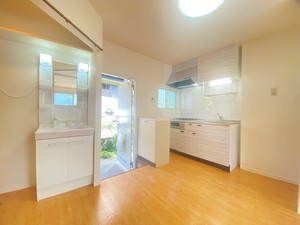 ラフォ－レ・パレスⅡ 102号-6