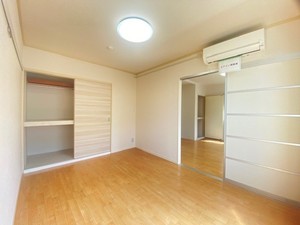 ラフォ－レ・パレスⅡ 102号-8