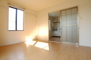 第一エーデルハイム 201号-2