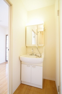 メゾンプルミエ－ル 201号-5