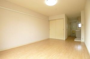 クワイエットカーサＢ 201号-3