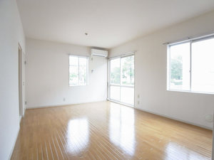 イーストメゾンＡ 102号-2