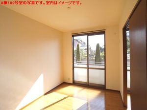 クレストコート B 102号-2