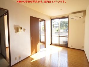 クレストコート B 102号-3