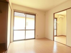 ヴィヴィッド殿岡Ｃ 101号-3