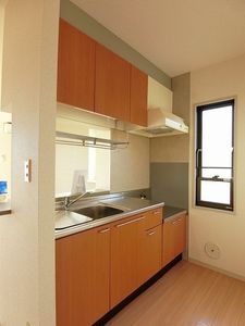 シャーメゾンあいＡ 201号-4