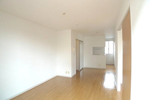 エルメスひたち野C 102号-2