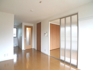 サンライズ 202号-2